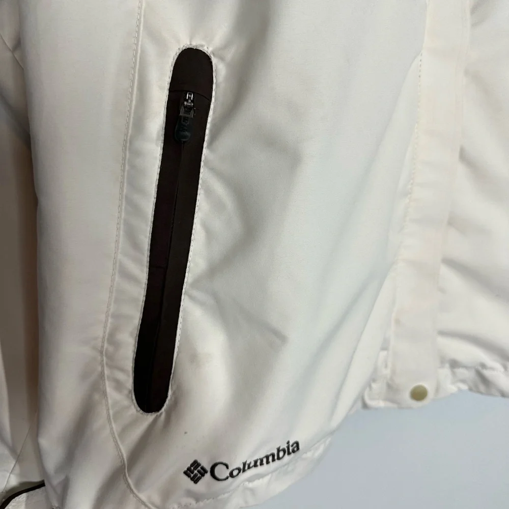 #2696 Columbia ski jacket size small